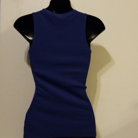 Guess - Picture 3 of 3